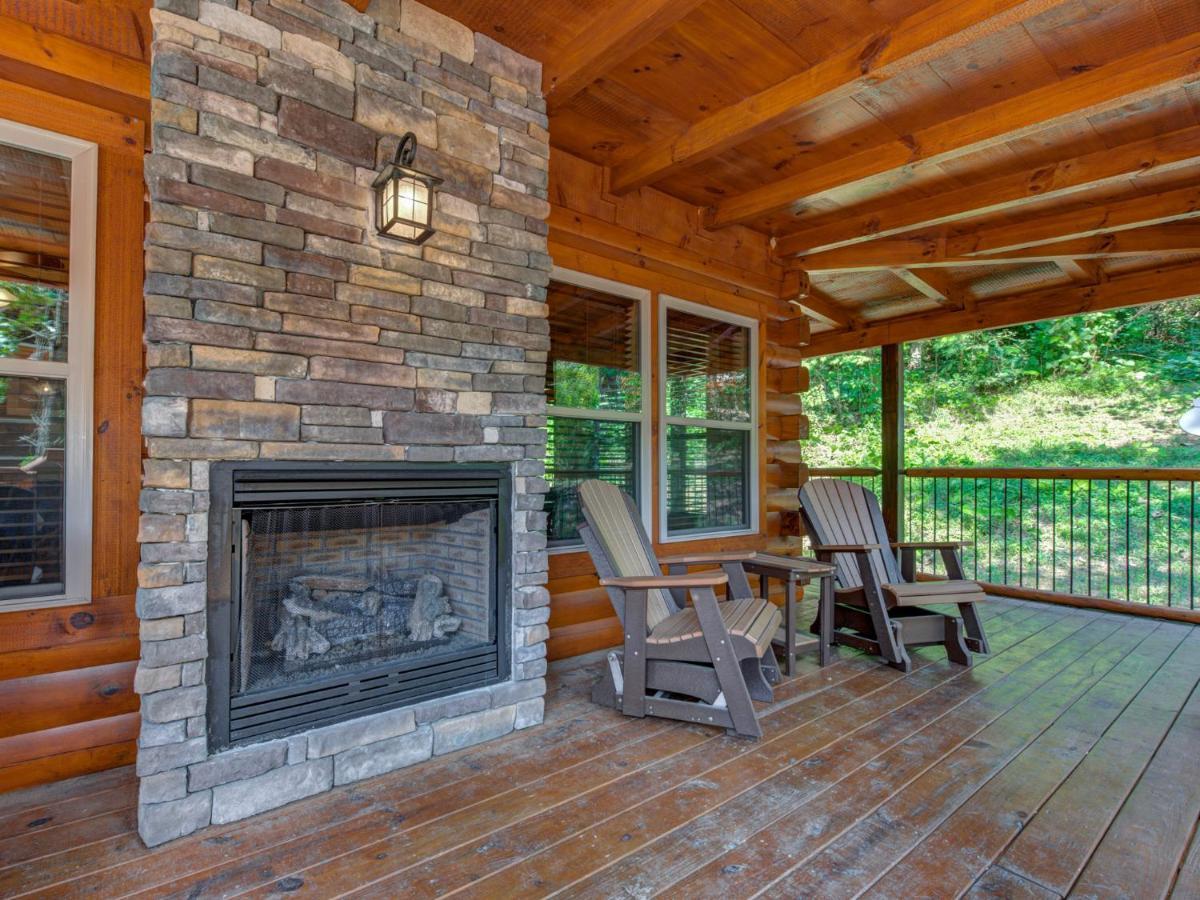 Woodland Escape, 3 Bedrooms, Hot Tub, Pool Access, WiFi, Sleeps 9 Pigeon Forge Buitenkant foto